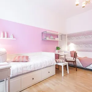 https://ses-1-zimmer-apartment-in-kollwitzplatz-nhe.find-berlin-hotels.com