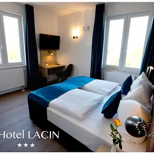 3* Otel Lacin